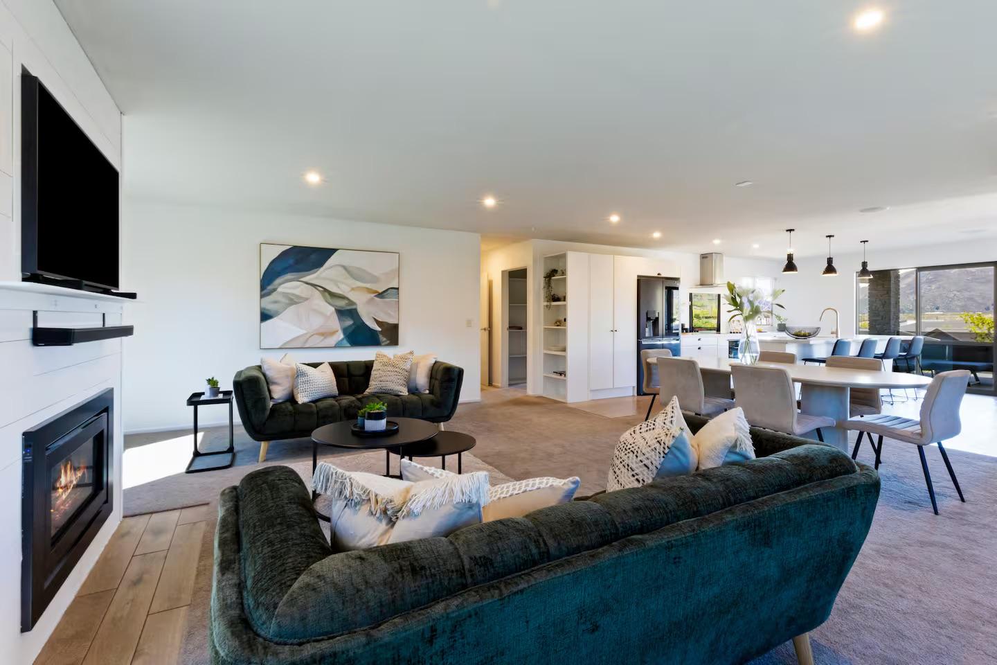 Living room with gas fireplace